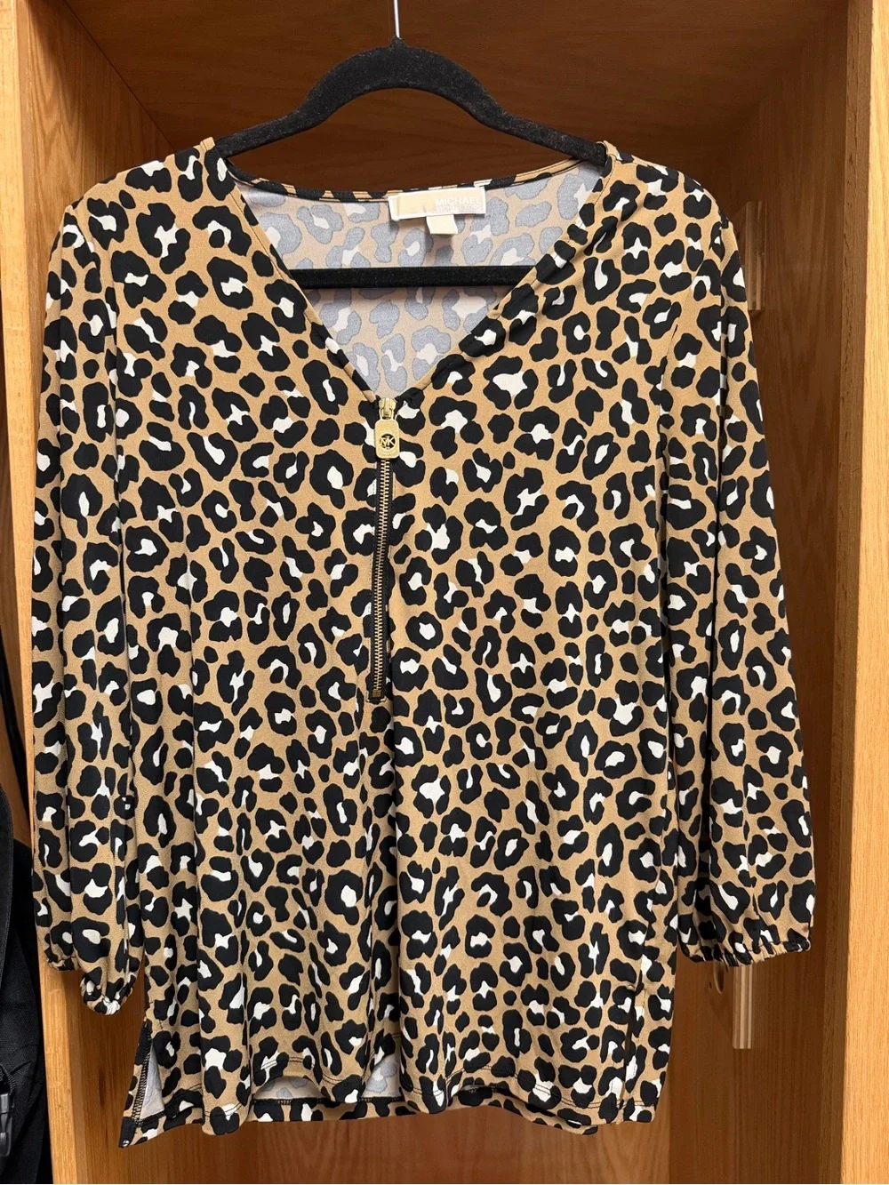 Michael Kors Leopard Print V-Neck Zip Front Women's Top - Tan/Black